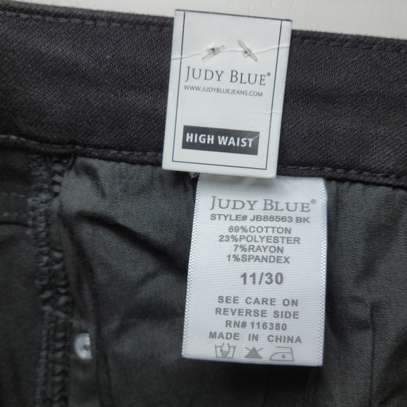 Judy Blue High Waisted Dad Crossover Jeans Size 11/30 - Picture 6 of 9